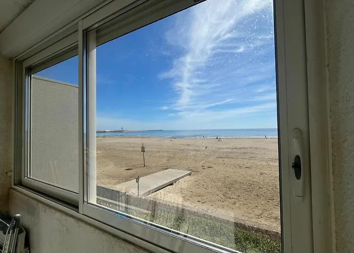 Apartment Spacious On The Seafront *