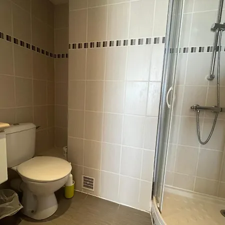 Spacious On The Seafront Apartment *
